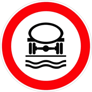 Vízszennyező anyagot szállító járművel behajtani tilos! KRESZ közlekedési tábla