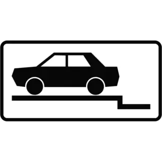 Járdán várakozás keresztben