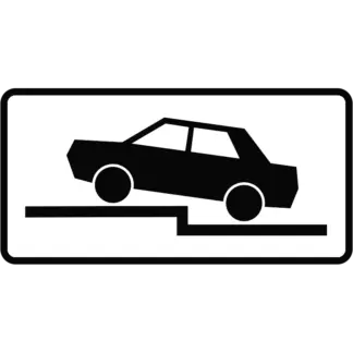 Járdán várakozás keresztben