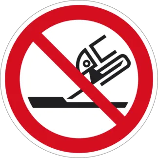 Vágókoronggal csiszolni tilos! matrica (ISO 7010-P032 piktogram)